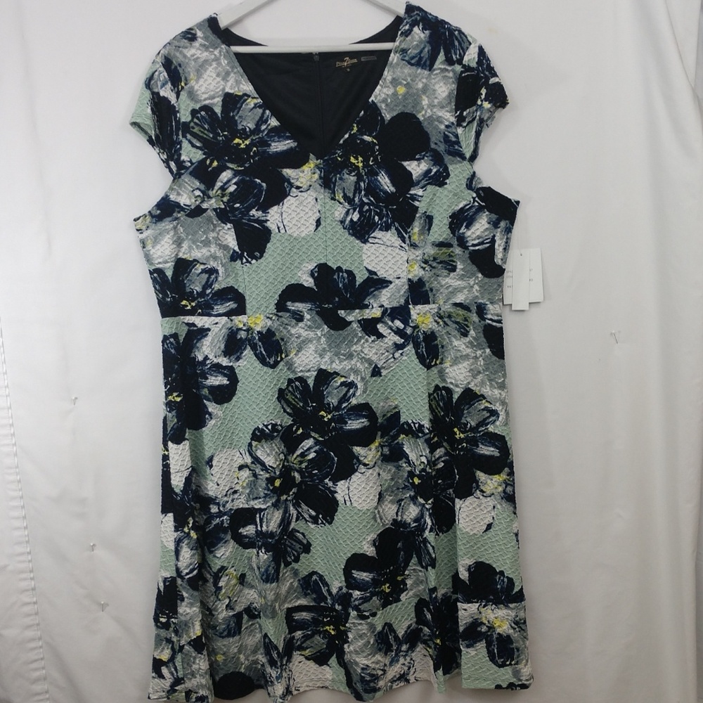 New Phase 7 Dress size 18 Floral